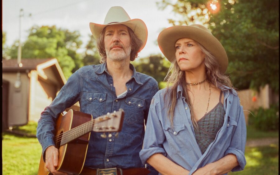 Gillian Welch & David Rawlings Announce “Gillian Welch & David Rawlings Play Grateful Dead Acoustic Reckoning” April Tour Dates