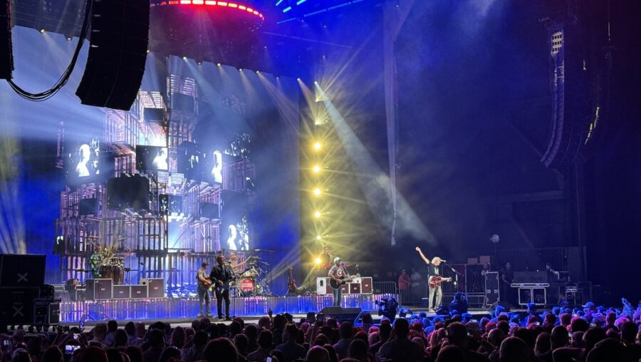 Hootie & the Blowfish Celebrate 30th Anniversary of Debut LP ‘Cracked Rear View’ in Ridgefield, WA (SHOW REVIEW)