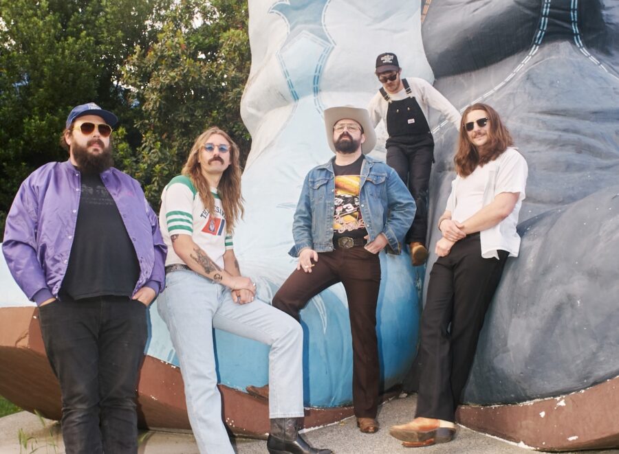 Smoker Dad Brings Updated Rock and Roll Swagger and Rootsy Twang To New LP ‘Hotdog Highway’ (INTERVIEW)