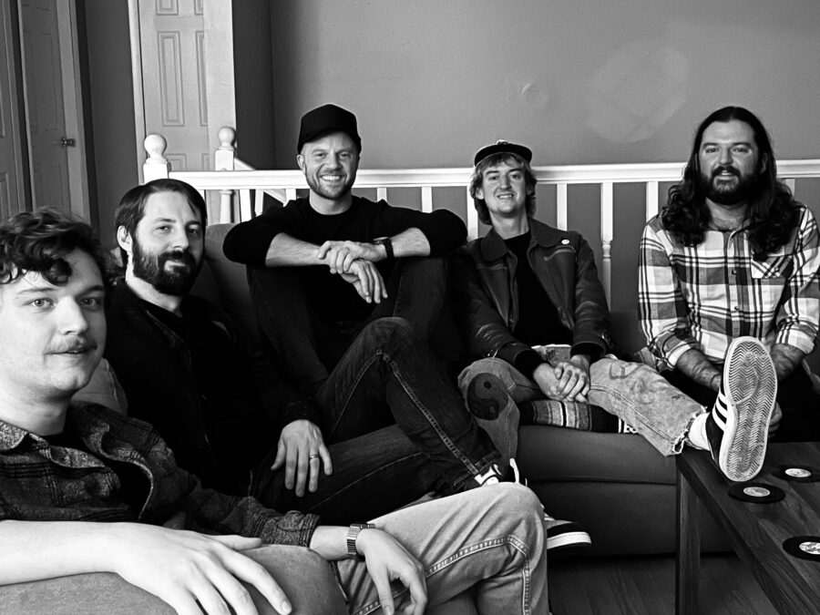 SONG PREMIERE: Justin Webb & The Noise Cook Up Gritty Hard Rock With “A Rose To Chew On” Off Debut Album ‘Stupid Young’ Out 10/4