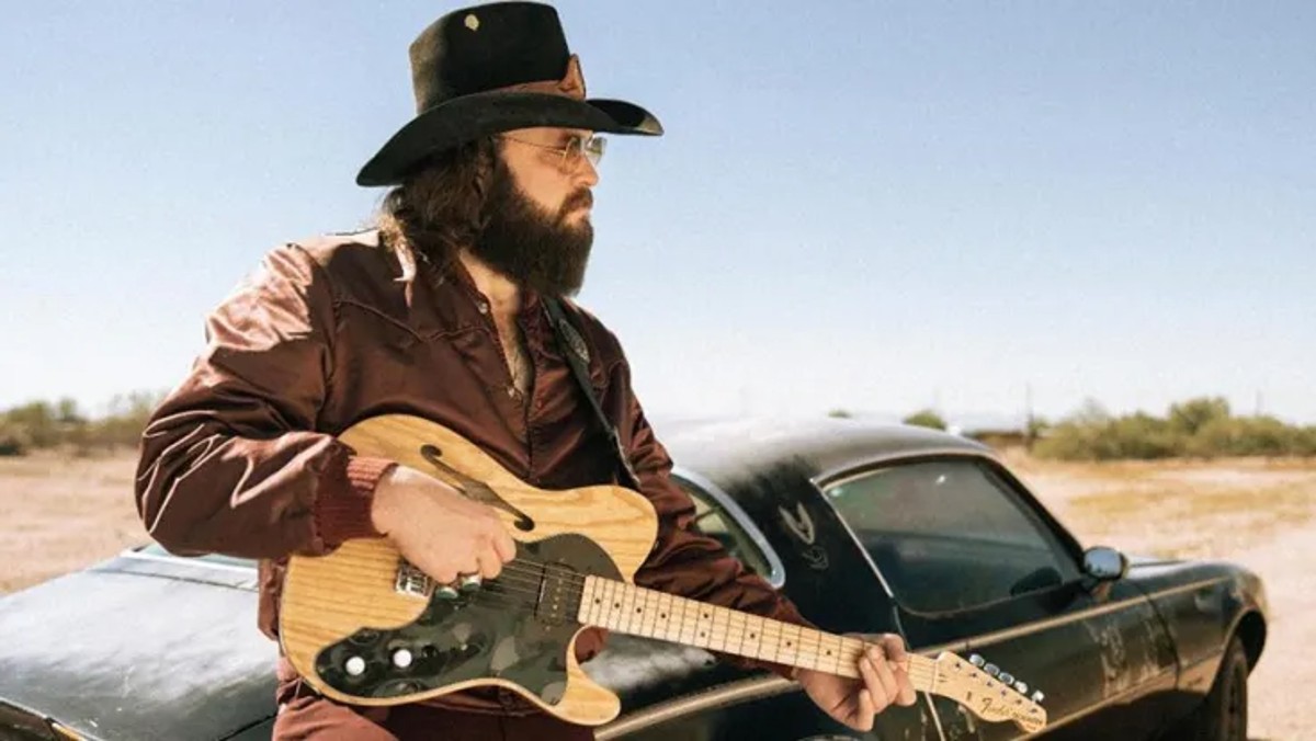 Tony Martinez Brings “Real Country” Back With Down & Dirty ‘Everywhere West’ (ALBUM REVIEW)