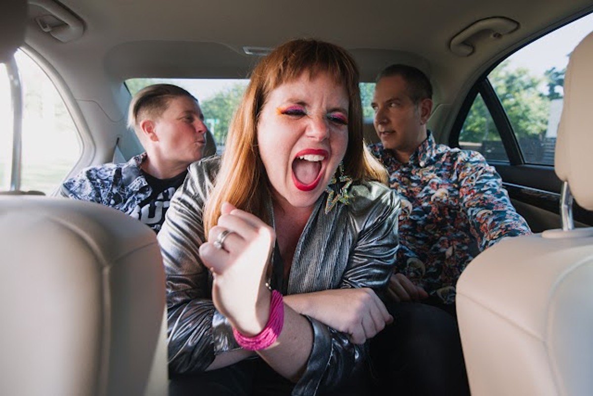 SONG PREMIERE: Austin’s Parker Woodland Flexes Anthemic Punk Hooks Via “The World’s On Fire (and We Still Fall in Love)”