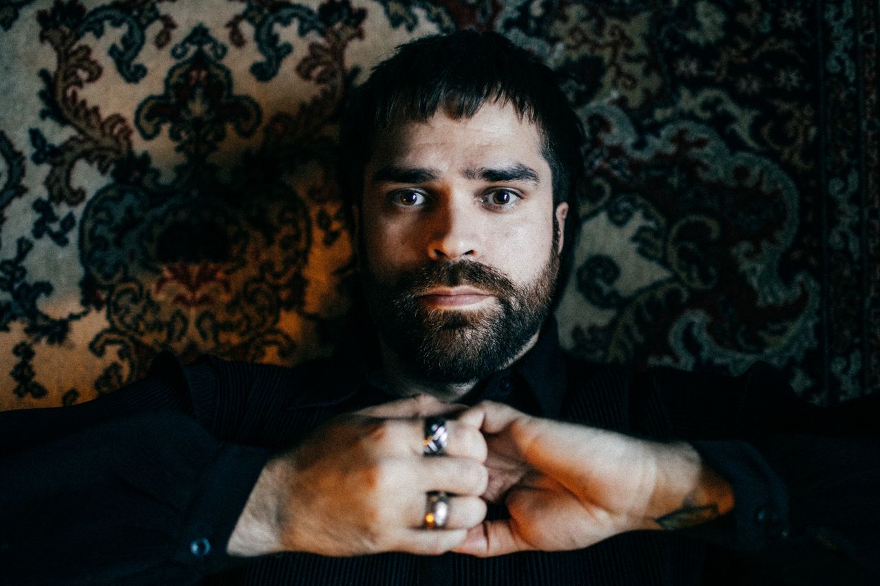 LISTEN: Ari Árelíus’ “The Bridge” Blends Complex Melodies With Soothing Vocals