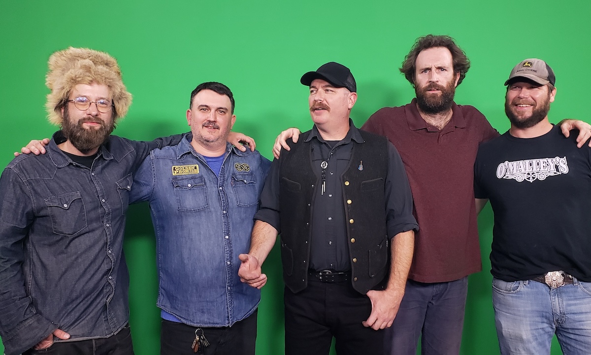 VIDEO PREMIERE: Hearts of Oak Let the Loose and Ponderous Alt-country Sounds Flow on “A River Why”