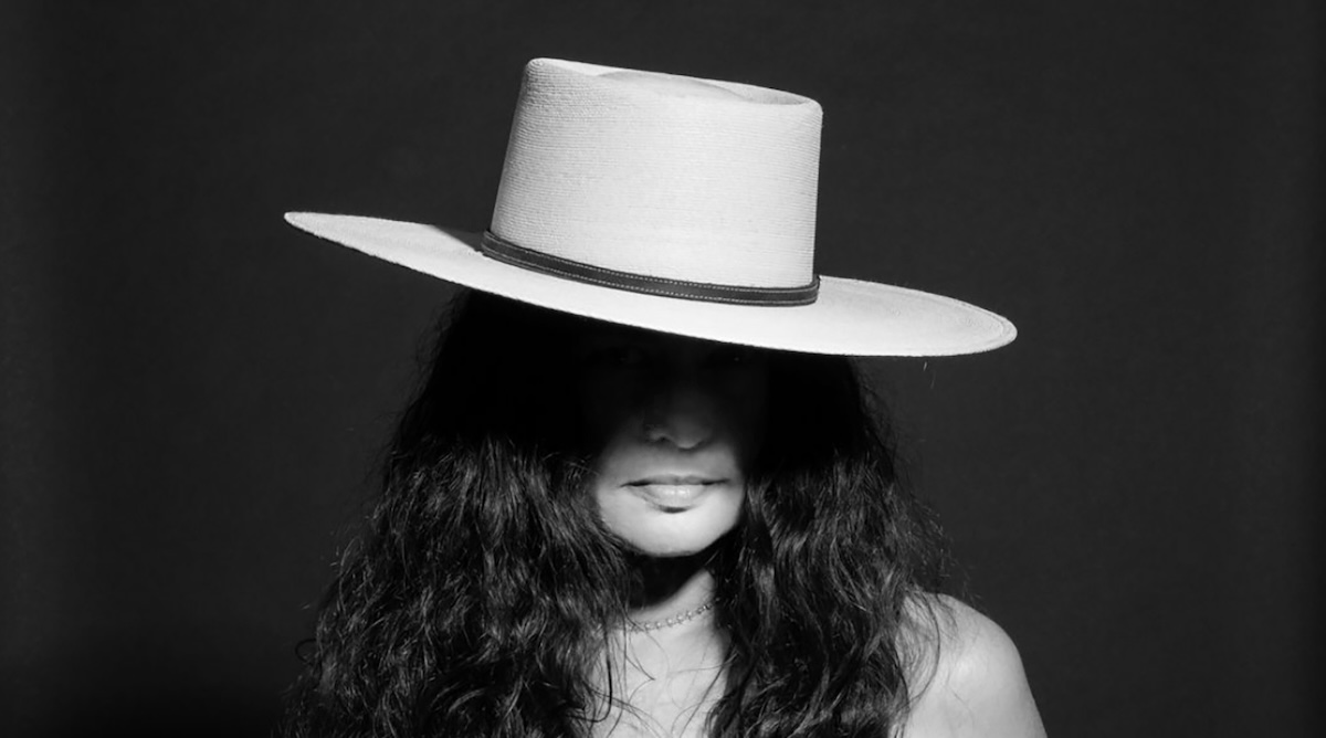 VIDEO PREMIERE: Tawny Ellis Conjures Up Childhood Memories with Anthemic Folk-pop Sounds on “Sweet Georgia”