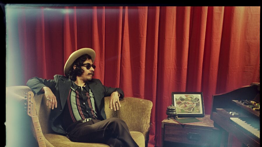 LISTEN: Eddie Navega’s “Note to Self” is Breezy Folk With Bright Melodies and Gentle Vocals