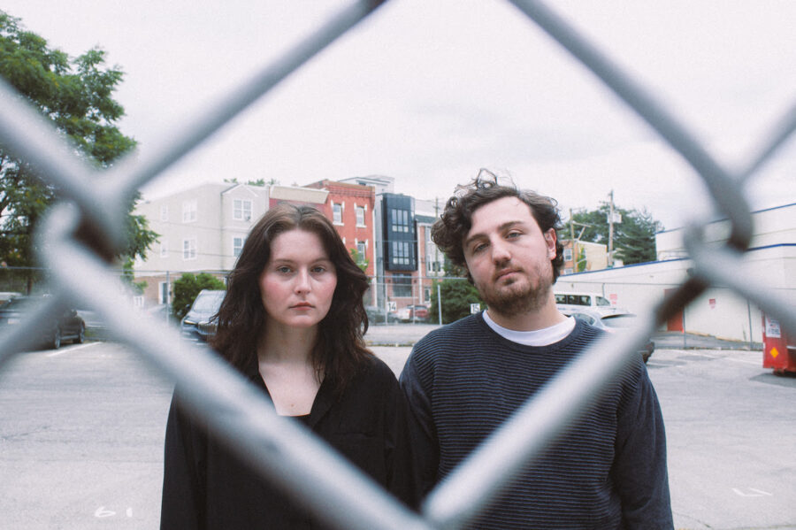 SONG/VIDEO PREMIERE: Glosser Deliver Fascinating Dream Pop Effects On “Silver Star”