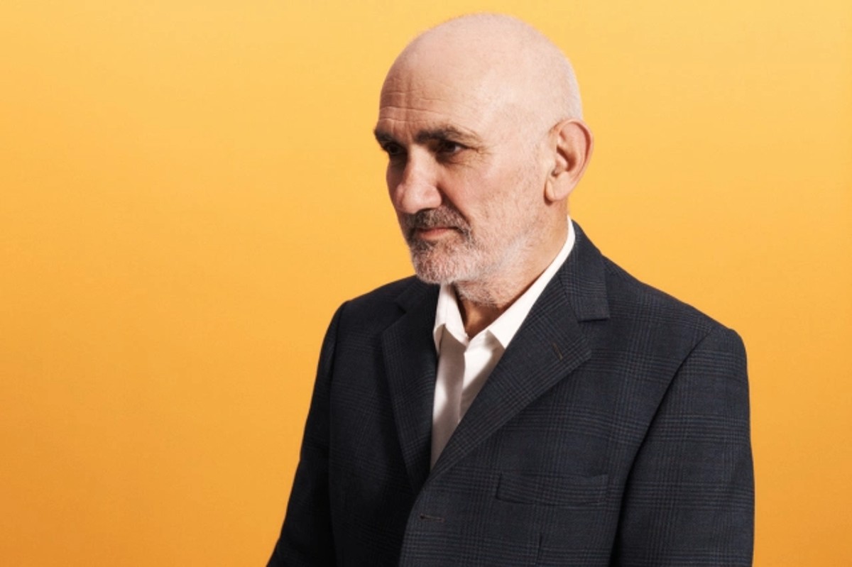 Paul Kelly's Folk Mastery Remains Alive On Accessible 'Fever
