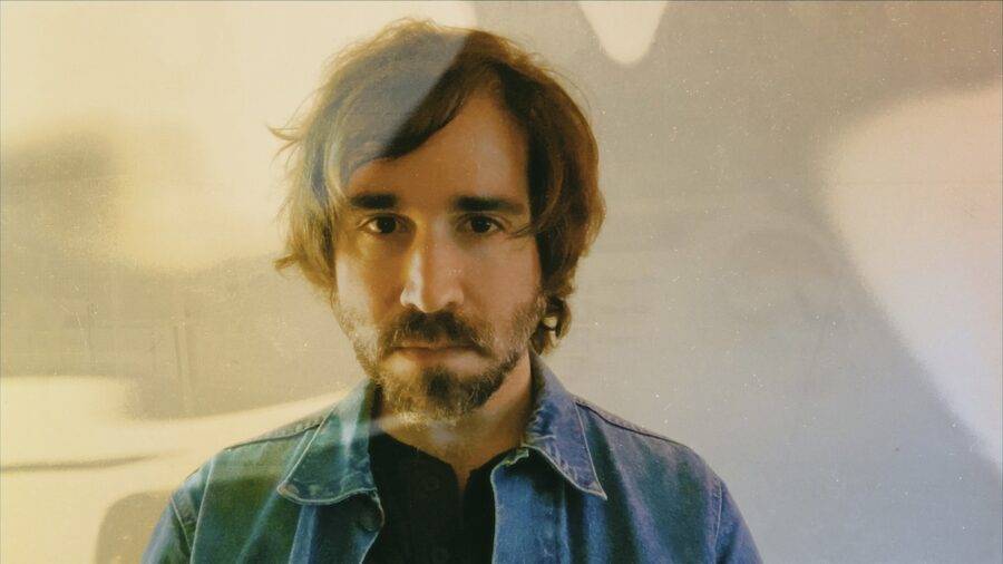 SONG PREMIERE: Elle Belle Stirs Up Poignant Folk-rock Sound on Emotionally Impactful “Stranger in a Strange Land”