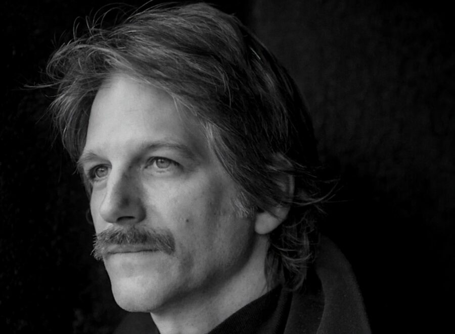 VIDEO PREMIERE: Luther Russell (Those Pretty Wrongs) Lets Rich Harmonies and Jangly Guitar Leads Shine on “Wanna Be Your Lover”