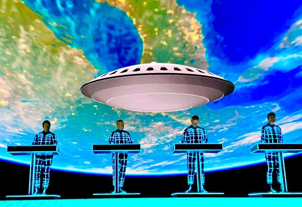 Kraftwerk Announces Multimedia Tour 2025