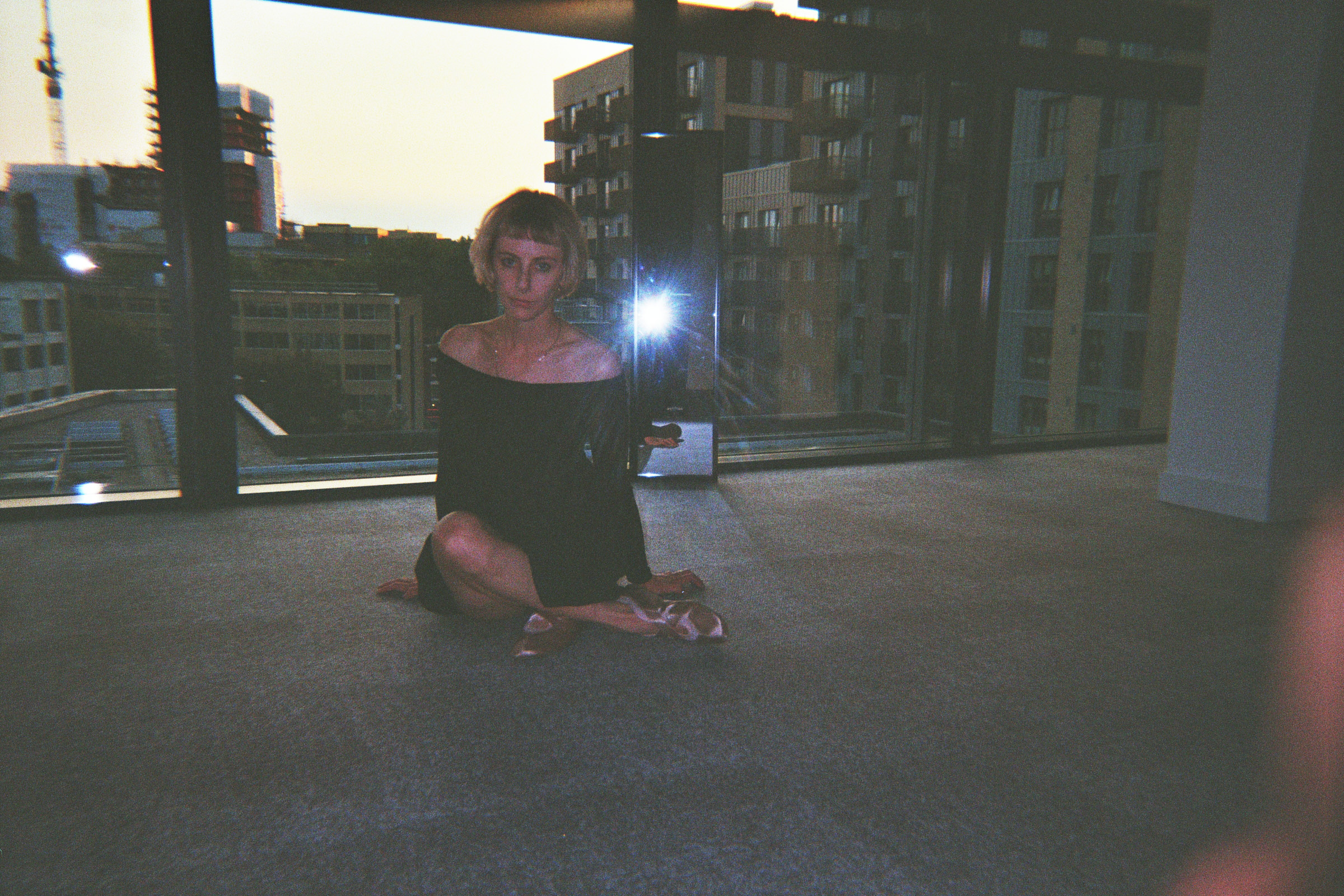 LISTEN: Mumble Tide Brings Blissful Melodies To Moody Dream-Pop on “The Rails”