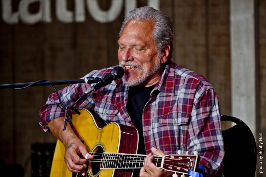 Jorma Kaukonen Shares Woodstock Stories, Jefferson Airplane Memories & The Search For Guitar Mastery (INTERVIEW)