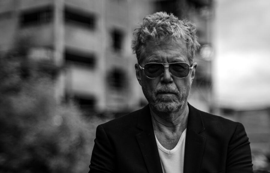 Gary Louris of The Jayhawks Announces Third Solo Album ‘Dark Country’