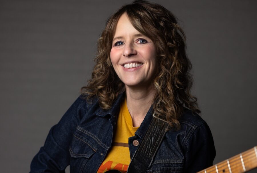 SONG PREMIERE: Nikki O’Neill Shares Soulful and Hopeful Rocker “Drive”