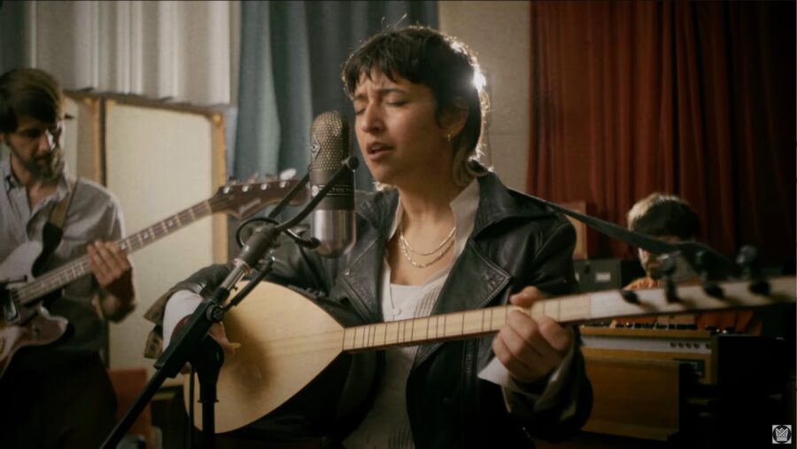 VIDEO PREMIERE: Derya Yildirim & GRUP ŞİMŞEK Drops Enchanting & Engrossing Version Of “Yakamoz”