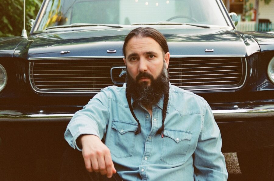 Ron Pope Continues Artistic Growth with Catchy, Vivid Songs on ‘American Man, American Music’ (ALBUM REVIEW)