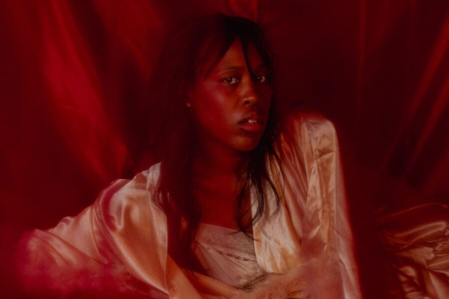 LISTEN: Mira Raven Produces Modern Neo-Soul Gold On Touching “Soul Phone”Single
