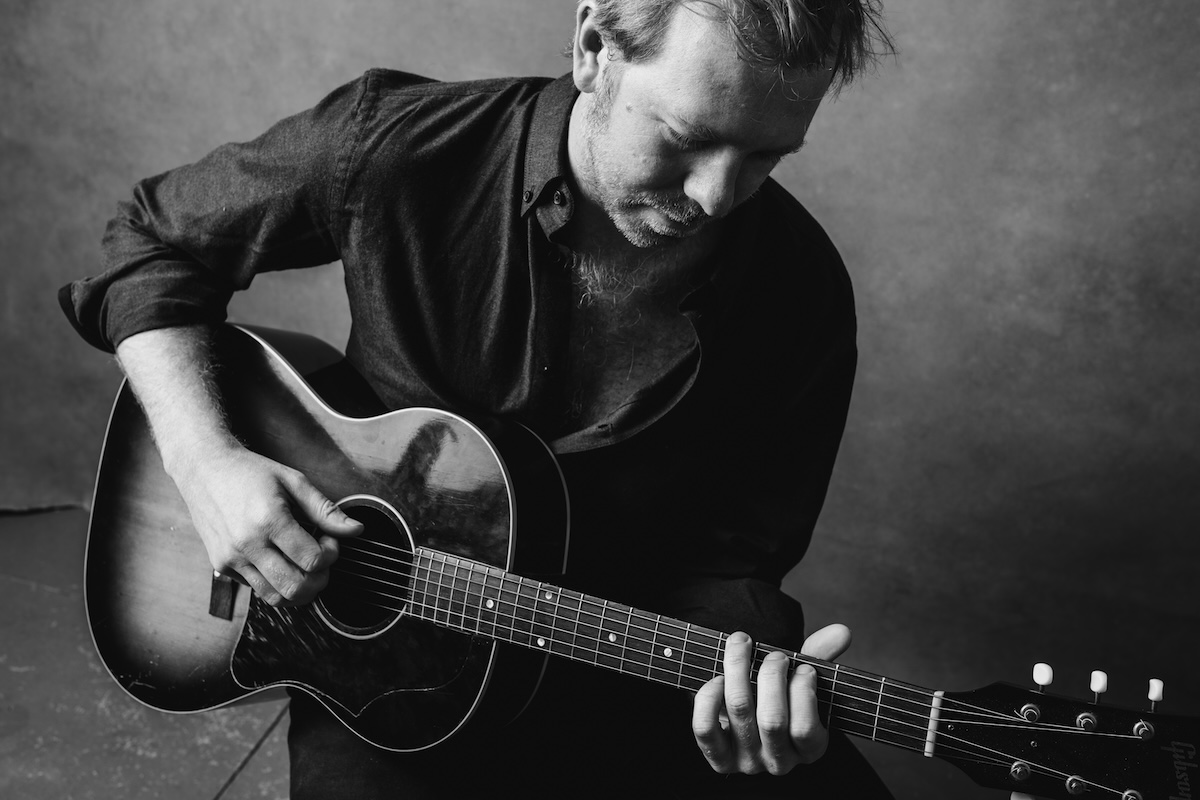 Reed Turchi Serves Up Potent Gospel-infused Americana with “Lay My Burden Down” (SONG PREMIERE/INTERVIEW)