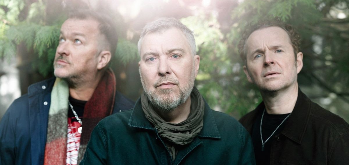 ‘Constellations For The Lonely’ Finds Doves At Their Most Fragmented & Triumphant (ALBUM REVIEW)