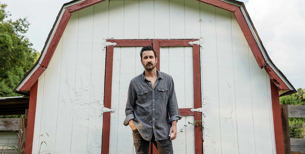Sean McConnell Gives Soul-baring Lyrics a Folk-rock Soundtrack on ‘Skin’ (ALBUM REVIEW)