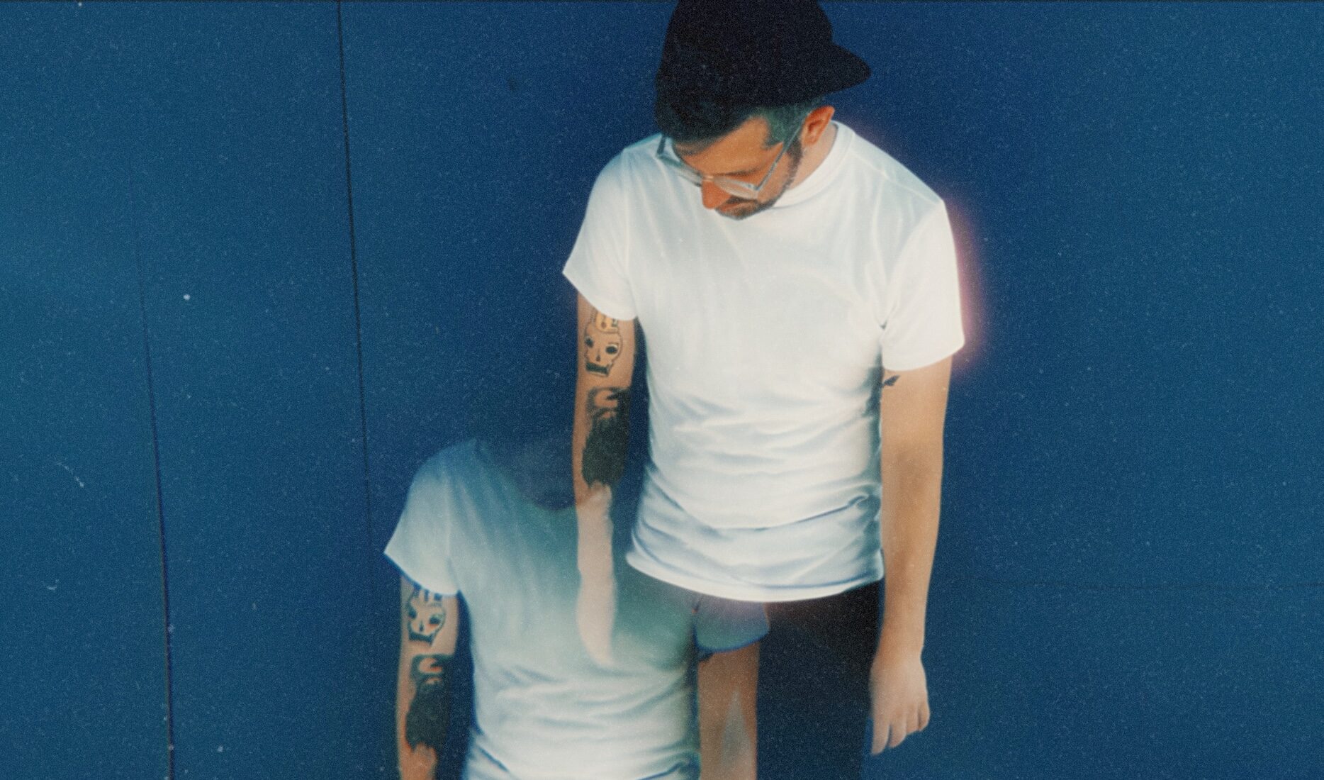 LISTEN: Caleb L’Etoile Challenges Pop’s Rules With Complex Melodies On “MARIGOLD, YOUR HAIR IS ON FIRE”