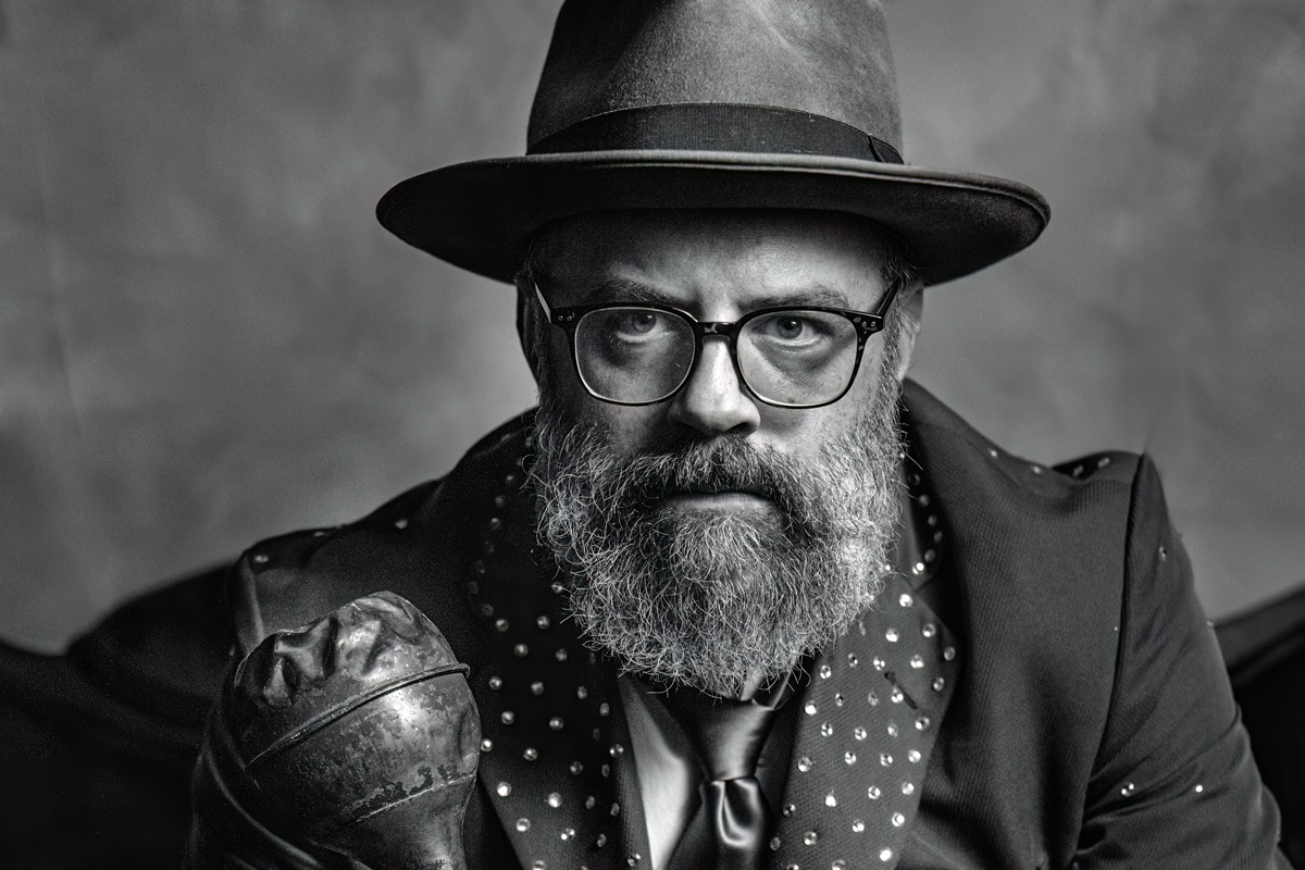 SONG PREMIERE: Afton Wolfe Lays Vibrant & Heavey Folk Foundation With “Last King of the Blues”