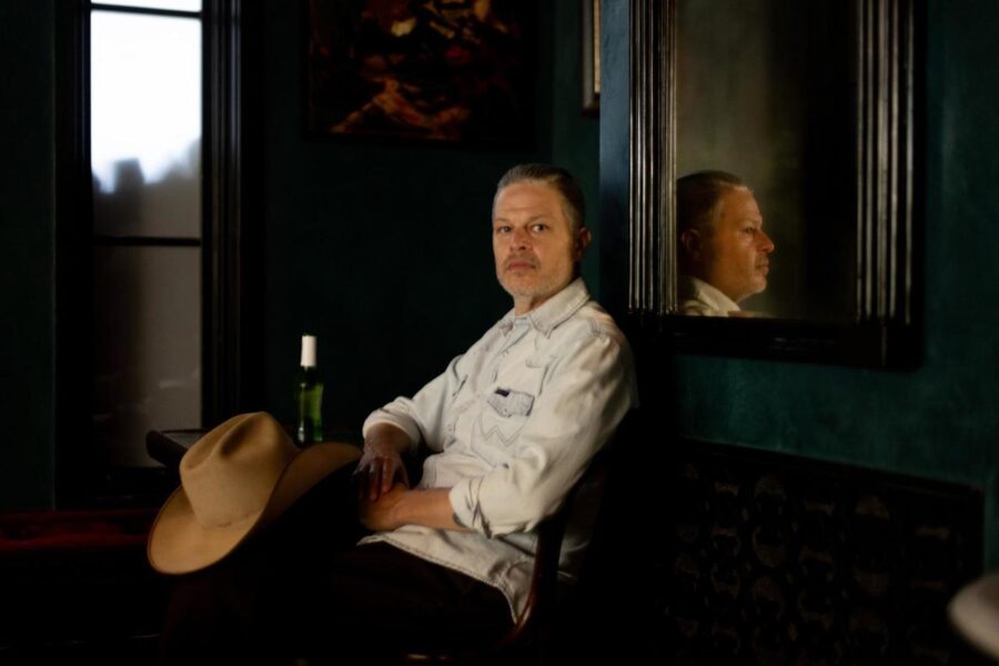 Jason Boland And The Stragglers Stick to Red Dirt Roots While Continuing to Evolve on ‘The Last Kings Of Babylon’ (ALBUM REVIEW)