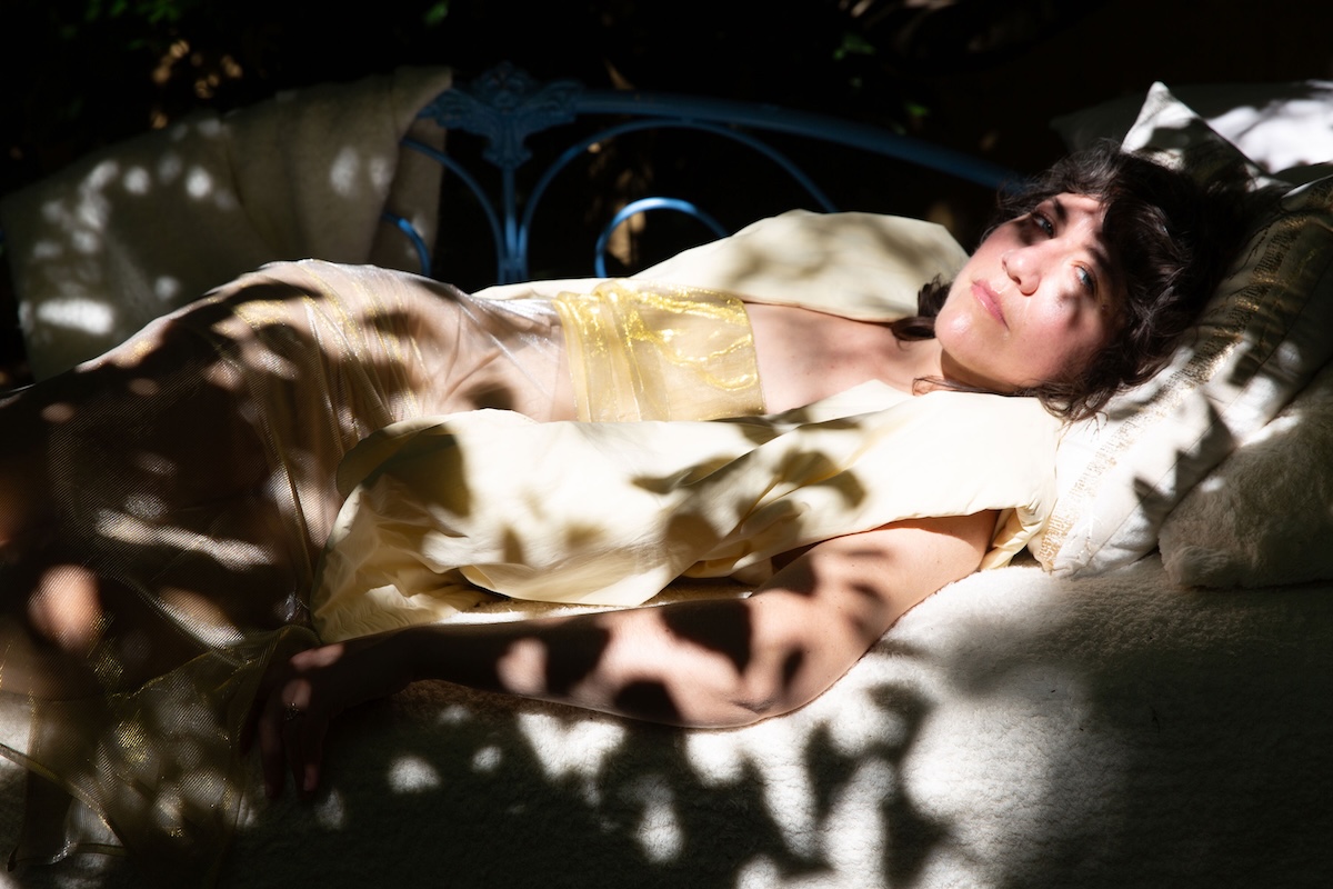 SONG PREMIERE: eggcorn Veers From Upbeat Alt-pop to Delicate Indie Folk on “Observer Effect” and “Solo Party”