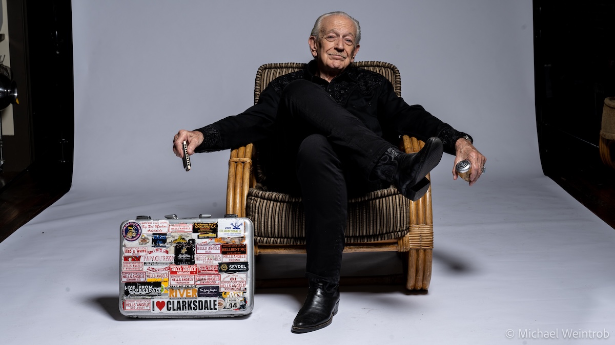 SONG PREMIERE: Charlie Musselwhite Lays Down Deeply Soulful and Grooving Blues on “Sad Eyes”