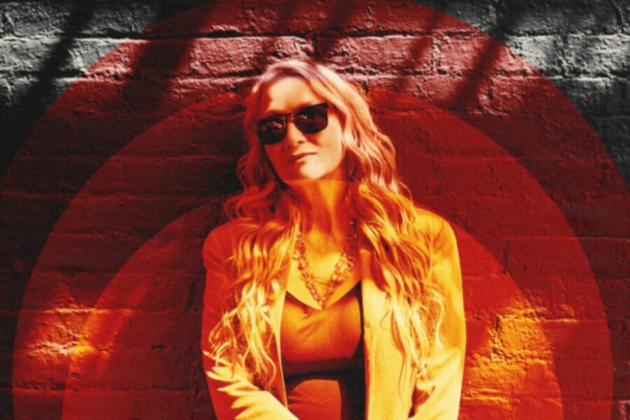 Joan Osborne Reprises Her Bob Dylan Covers With Guests (Jackie Greene, Robert Randolph) On Live ‘Dylanology’ (ALBUM REVIEW)