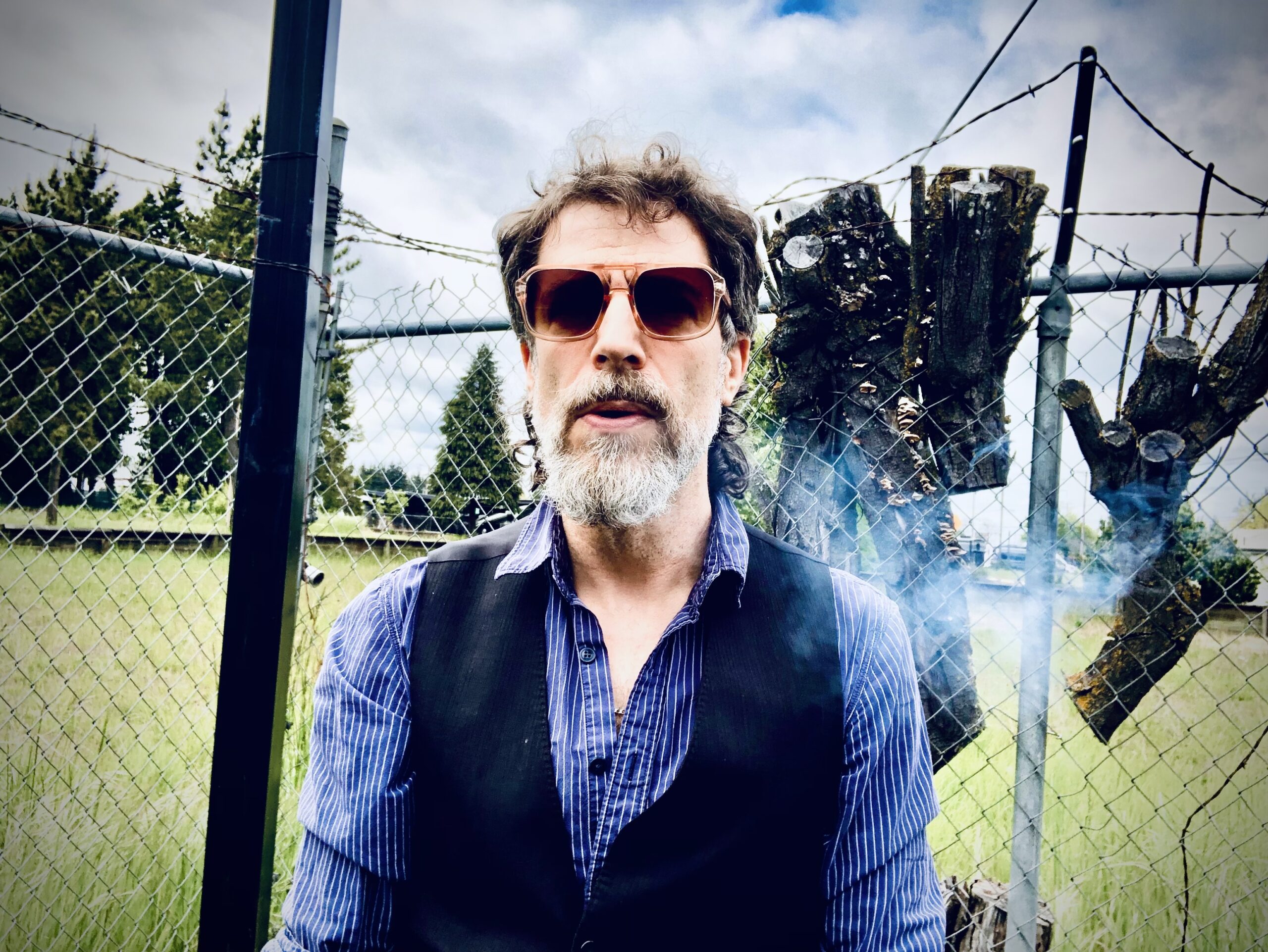 LISTEN: Prince Brendan’s “Suzanne’s Finery” Is Uniquely Infectious Folk-Rock Centered Around Heartbreak