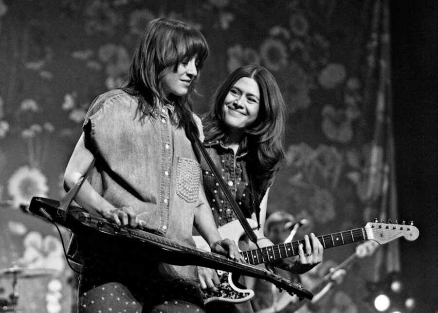 Larkin Poe Offers Masterclass In Dynamic Shifts & Storytelling at Boston’s Wilbur Theatre ( SHOW REVIEW/PHOTOS)