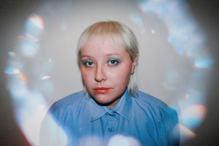 VIDEO PREMIERE: Omo Cloud Reflects on Titular Emotion with Poignant Indie Rocker “Ultimate Love”