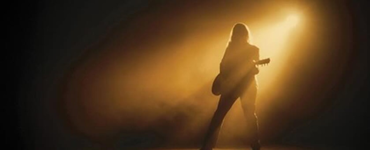 British Blues-Rocker Joanne Shaw Taylor Channels Greats Of Yesterday On ‘Black & Gold’ (ALBUM REVIEW)