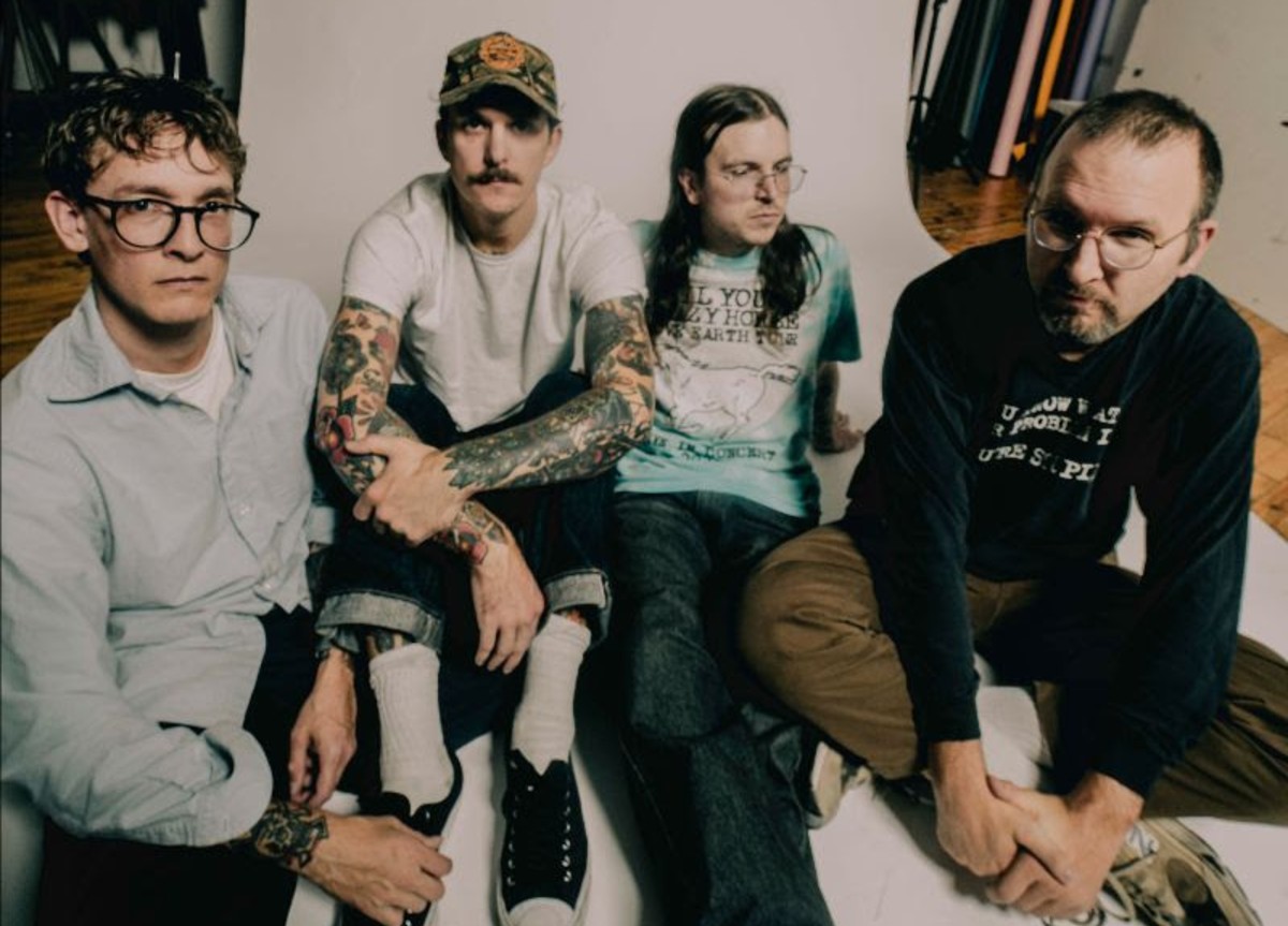 Hotline TNT Dials Up Buzzy & Contagious Rock On ‘Raspberry Moon’ (ALBUM REVIEW)