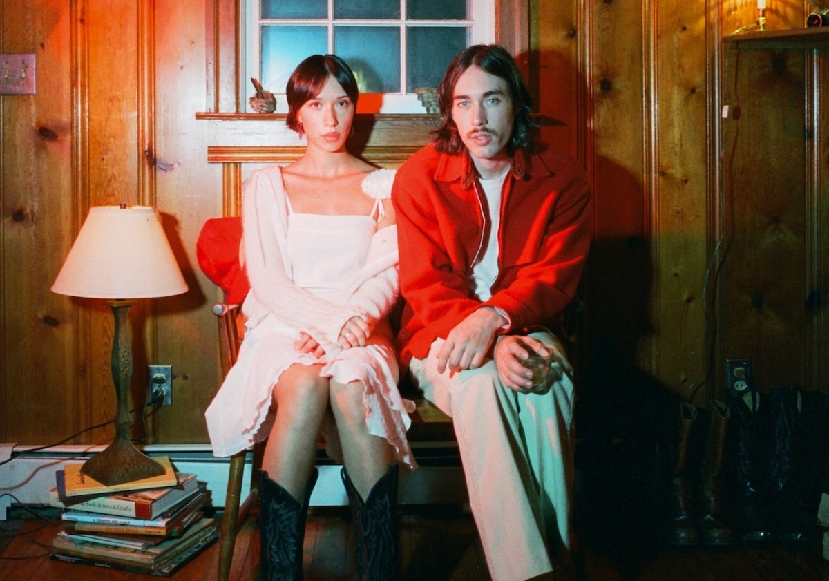 The Wildmans Weave Stirring Indie Folk Originals with Covers of Gram Parsons and Bob Dylan on ‘Longtime Friend’ (ALBUM REVIEW)