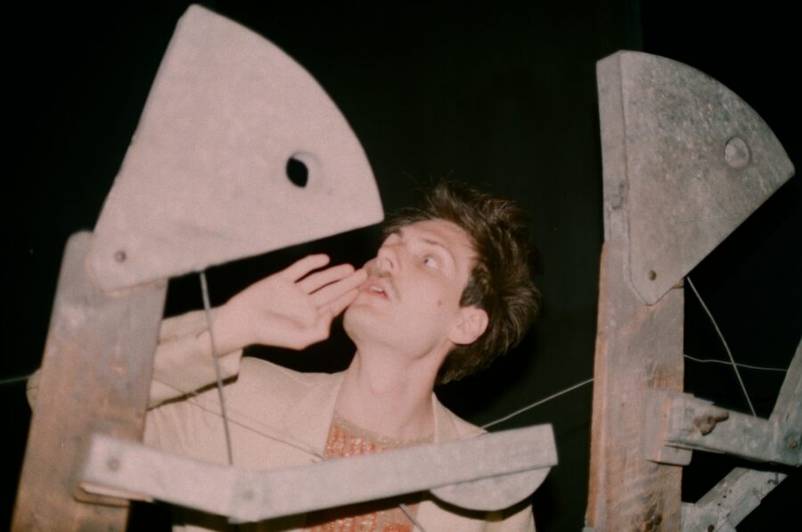 LISTEN: Grimson’s “What Can I Keep?” Is Gentle Indie Rock Balladry With Palpable Vulnerability