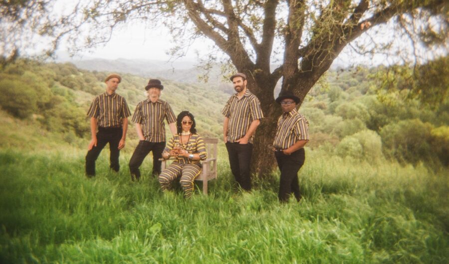 SONG PREMIERE: Orchestra Gold Pay Homage to the Baye Fall Tradition with Psyched Out Malian Rock Tune “Baye Ass N’Diaye”