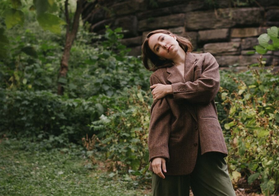 SONG PREMIERE: Amy Jay Trusts Her Instincts on Emotionally Resonant Indie Pop Tune “How The Mind Can Be A Trap”