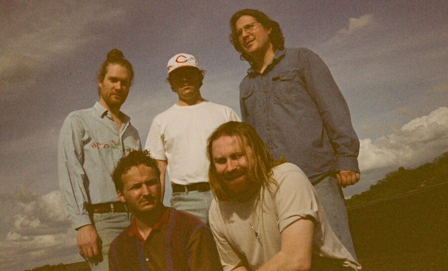 LISTEN: In The Pines’s “Sunbeam Dream” Is Hypnotic Psych-Rock With Stunning Vocals