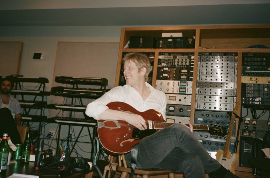 LISTEN: Spoon Shares Two New Fiery Singles: “Chateau Blues” and “Guess I’m Fallin’ In Love”