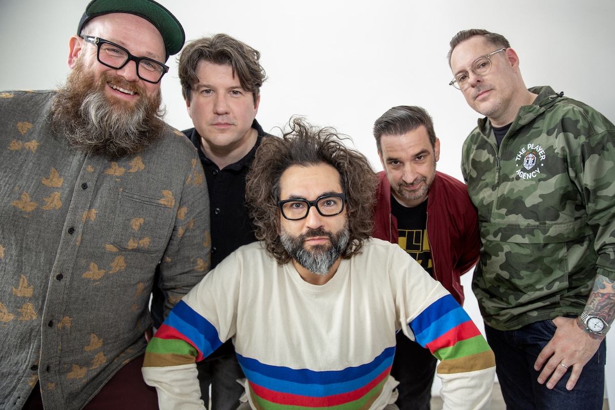 Motion City Soundtrack Make Mostly Triumphant Return and Keep Emo Ethos Intact With ‘The Same Old Wasted Wonderful World’ (ALBUM REVIEW)