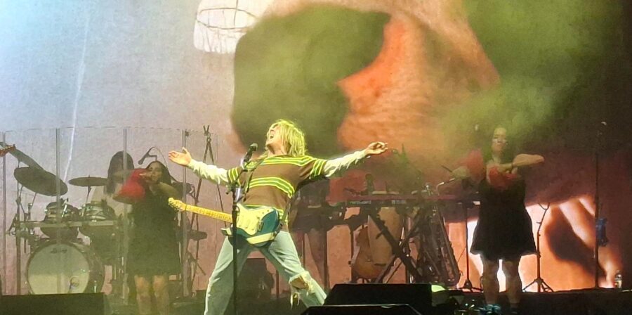 Riot Fest Day 1 Stays Diverse & Eclectic With Weird Al, Mac Sabbath, Harm’s Way & Sparks (Day 1 Recap)