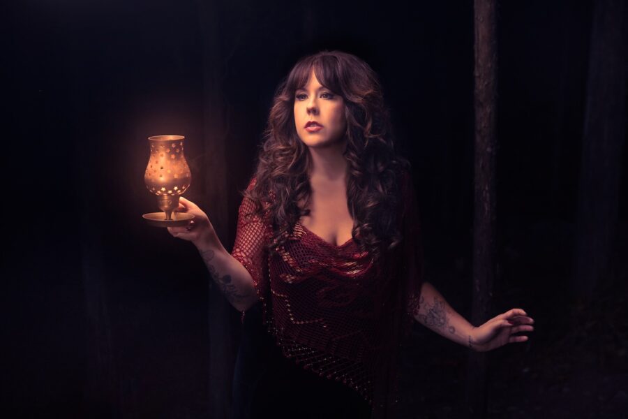 Kashena Sampson Gravitates Toward Moody and Cinematic Folk-rock Sounds on ‘Ghost Of Me’ (ALBUM REVIEW)