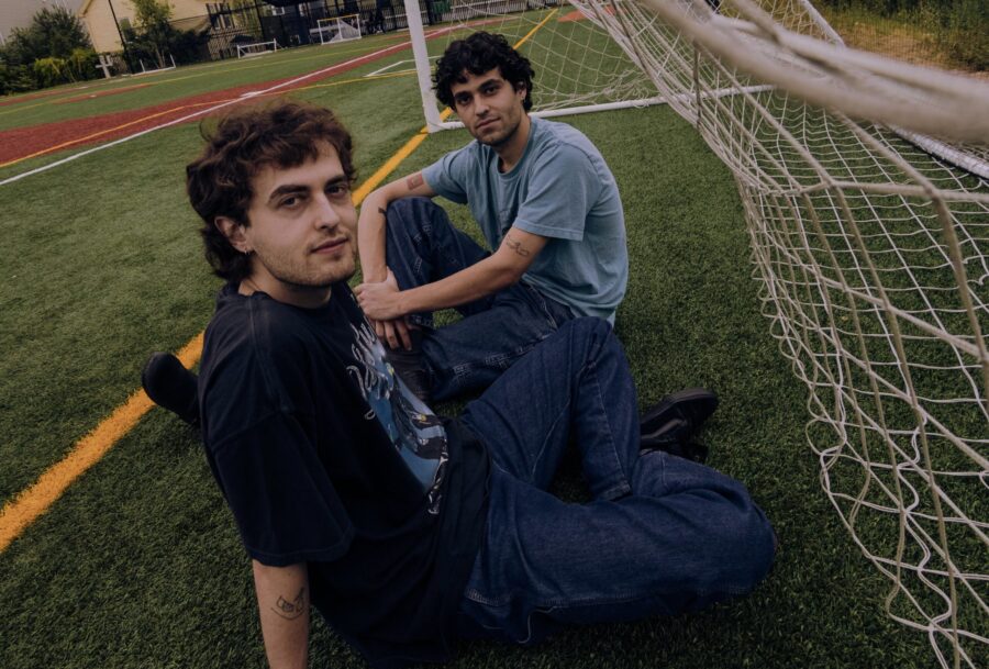 LISTEN: Joyer’s “At The Movies” Is Jangly Alt-Rock With Infectious Melodies