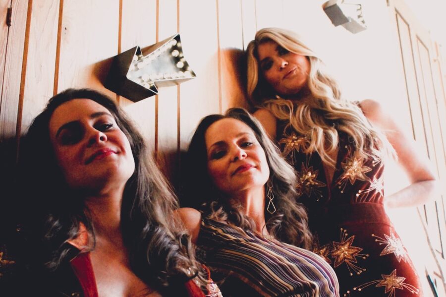 SONG PREMIERE: The Krickets Find Pure Euphoria Through Soulful and Harmonic Americana on “If You Only Knew”