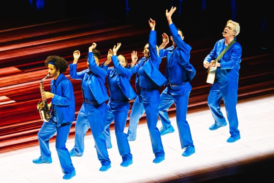 David Byrne’s ‘Who Is the Sky?’ Tour Brings “Reasons to be Cheerful” to Philadelphia’s Met Opera House (SHOW REVIEW)