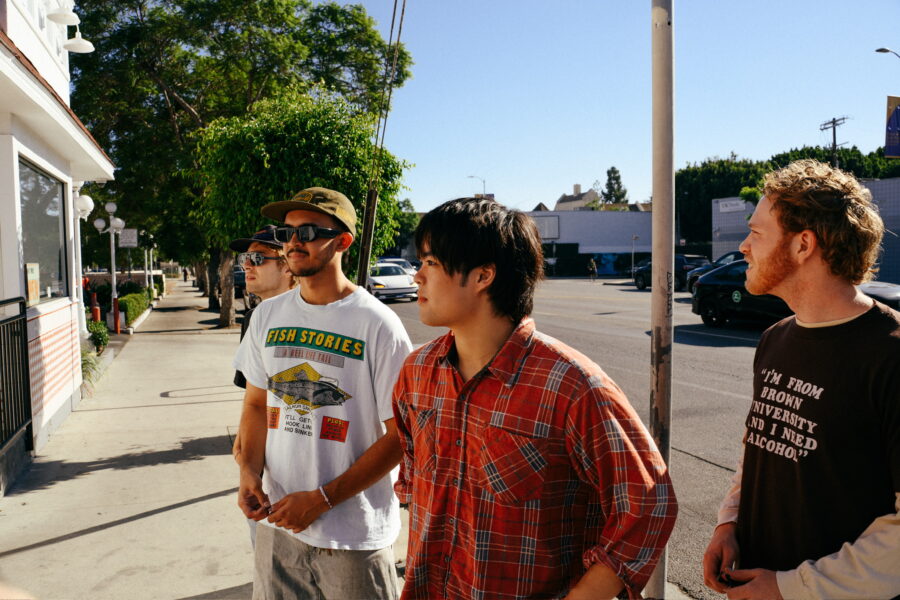 LISTEN: bigfish’s “I Can’t Sing (Without You)” Combines Fuzzy Textures With Palpable Longing