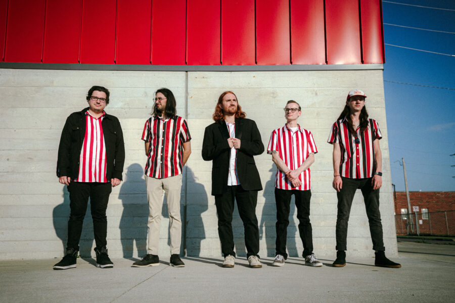 LISTEN: The Carousel Employ Dramatic Swells On Cinematic “Closer”